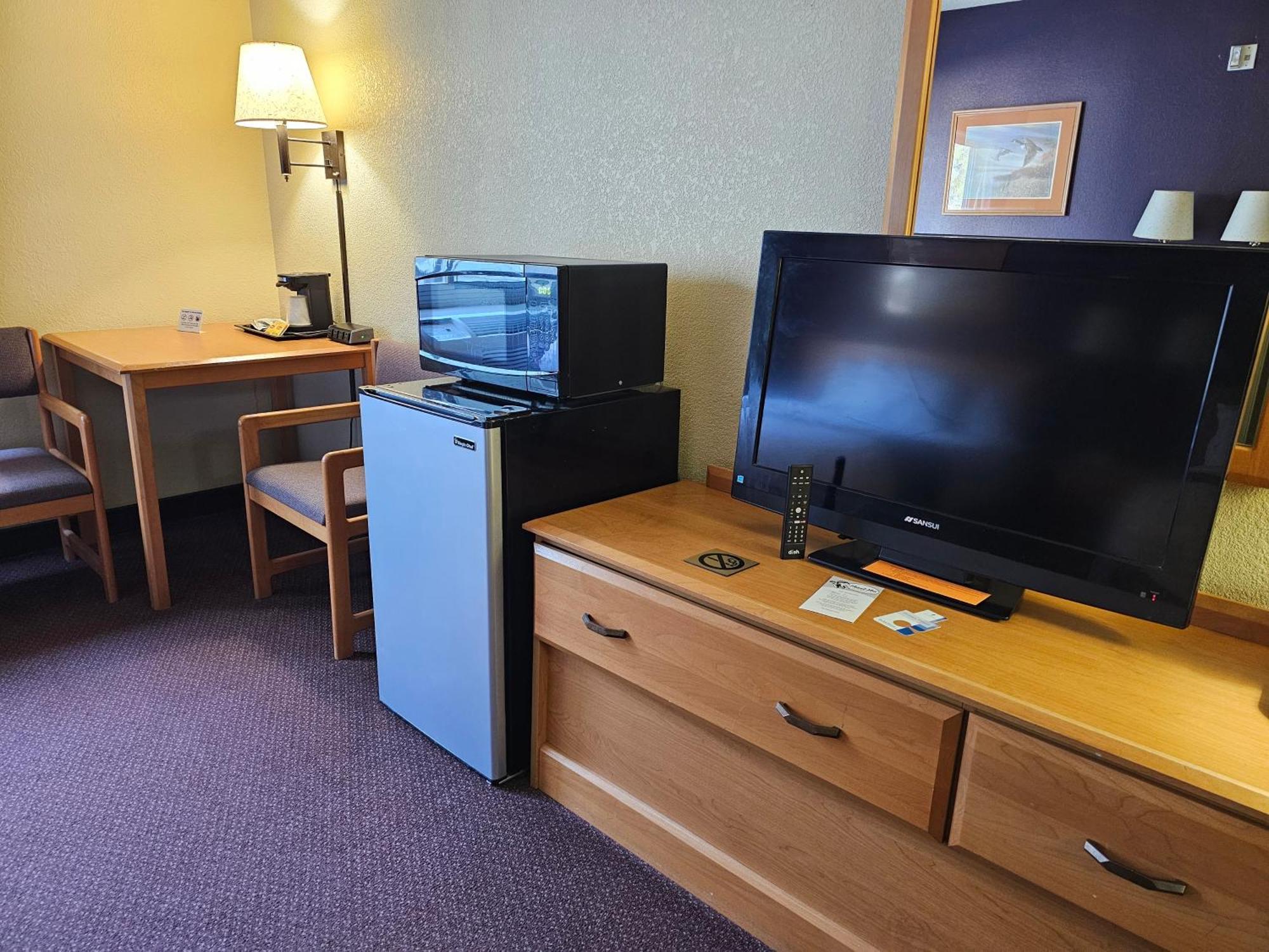 Fossil Creek Hotel & Suites Russell Bagian luar foto