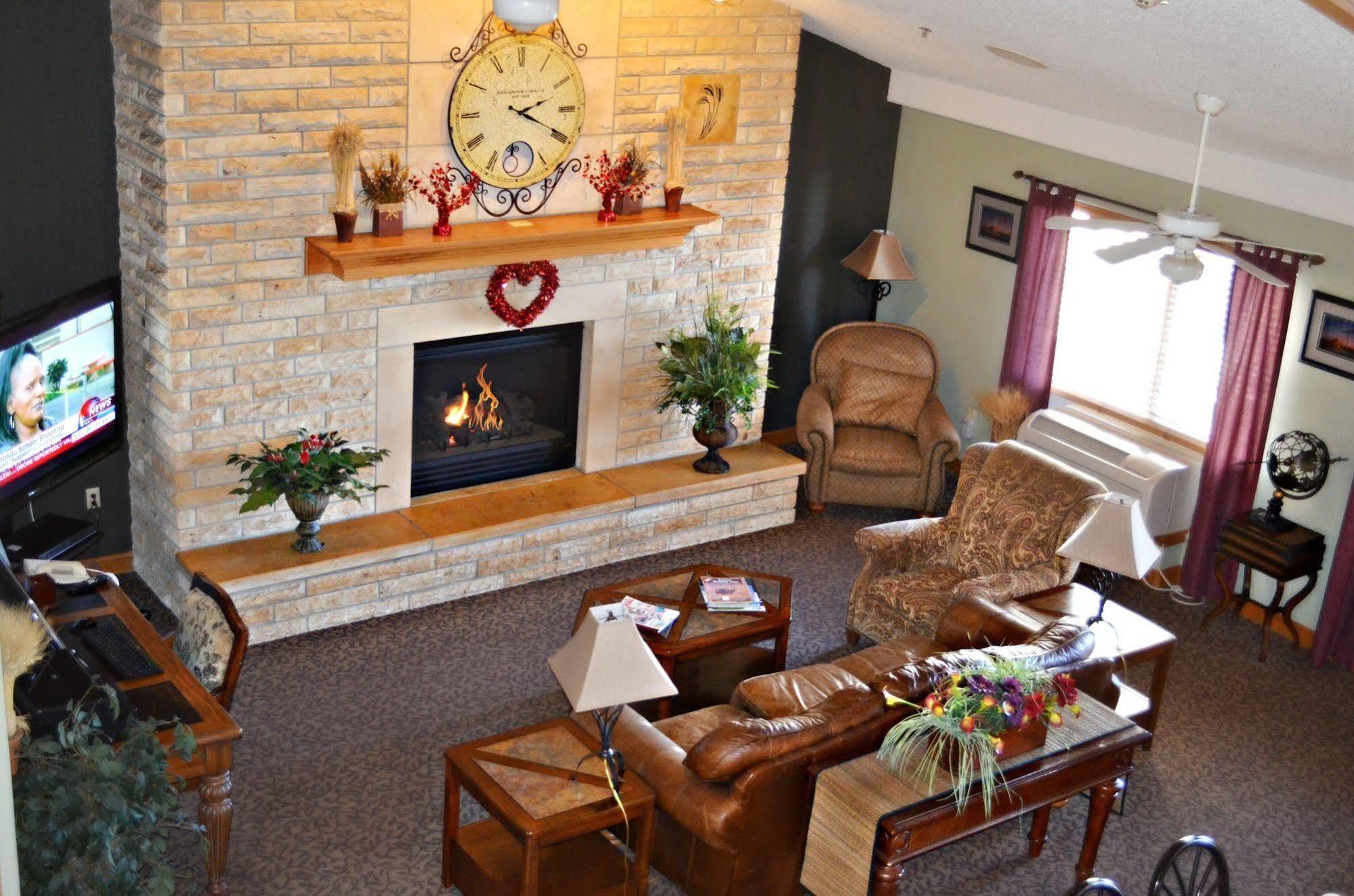 Fossil Creek Hotel & Suites Russell Bagian luar foto